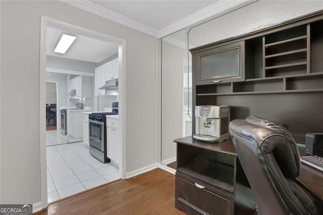 407 NE Summit North Drive NE 407, Atlanta, GA 30324