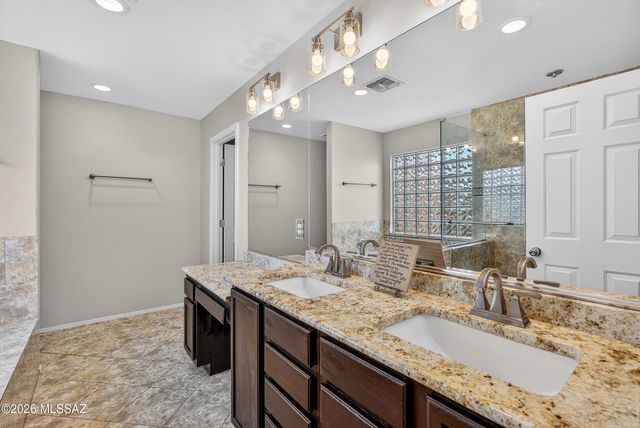 12878 N Desert Olive Drive, Oro Valley, AZ 85755