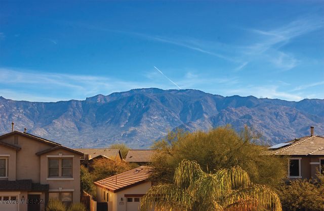 12878 N Desert Olive Drive, Oro Valley, AZ 85755