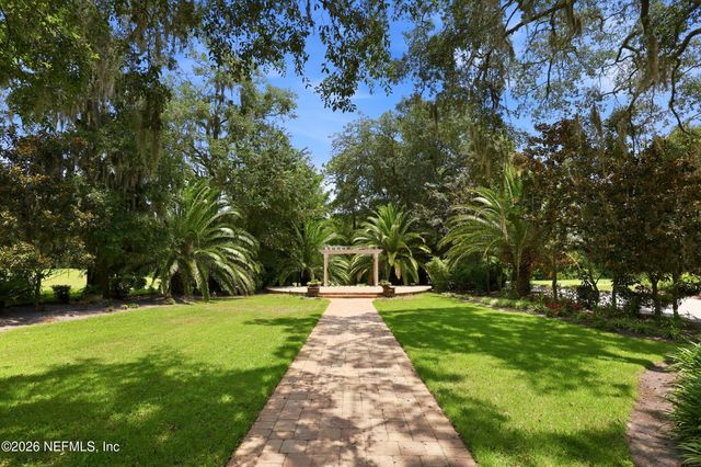 3581 OGLEBAY Drive, Green Cove Springs, FL 32043