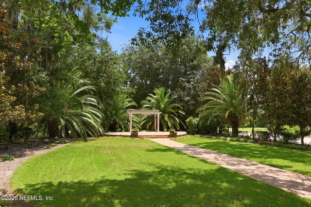 3581 OGLEBAY Drive, Green Cove Springs, FL 32043
