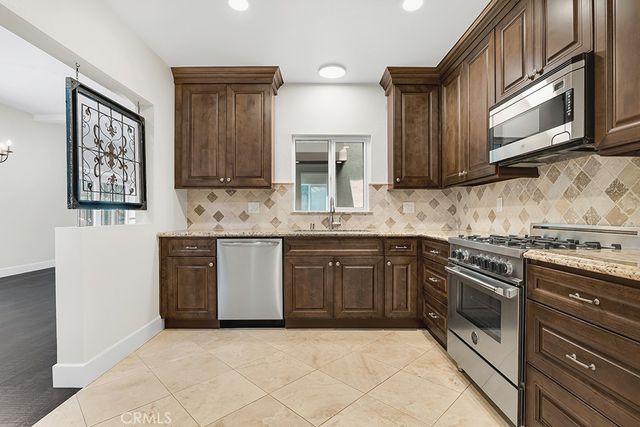 29624 Windsong, Agoura Hills, CA 91301