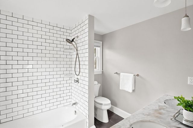 14 Willow Road, Marblehead, MA 01945