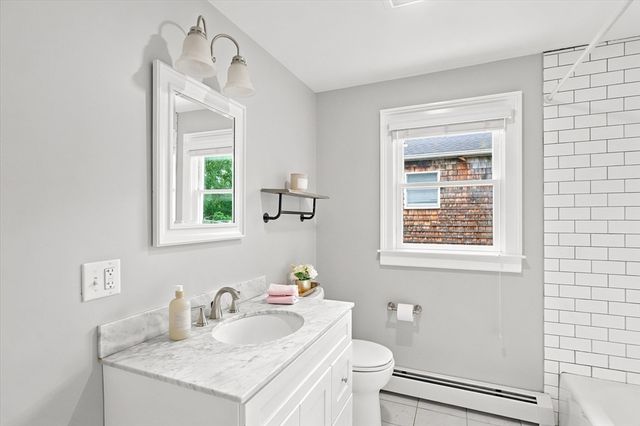 14 Willow Road, Marblehead, MA 01945