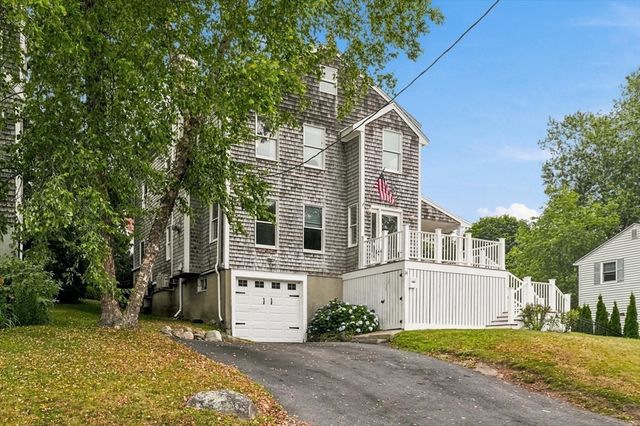 14 Willow Road, Marblehead, MA 01945
