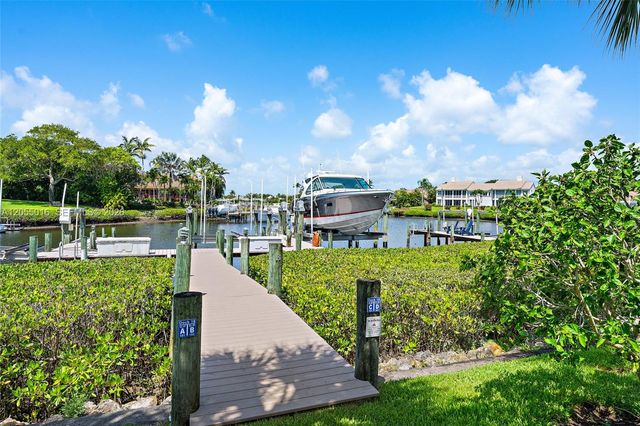 301 Captains Way 301, Jupiter, FL 33477
