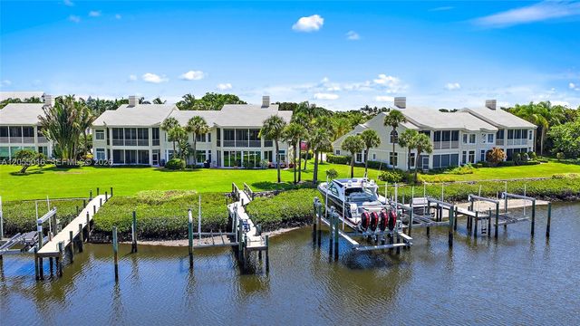 301 Captains Way 301, Jupiter, FL 33477