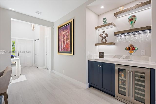 301 Captains Way 301, Jupiter, FL 33477