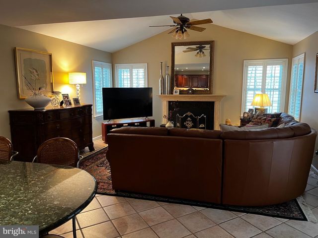 919 JAMIE CT, Blue Bell, PA 19422