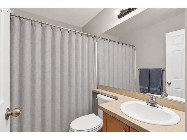 10735 Sw CANTERBURY Ln 102, Tigard, OR 97224