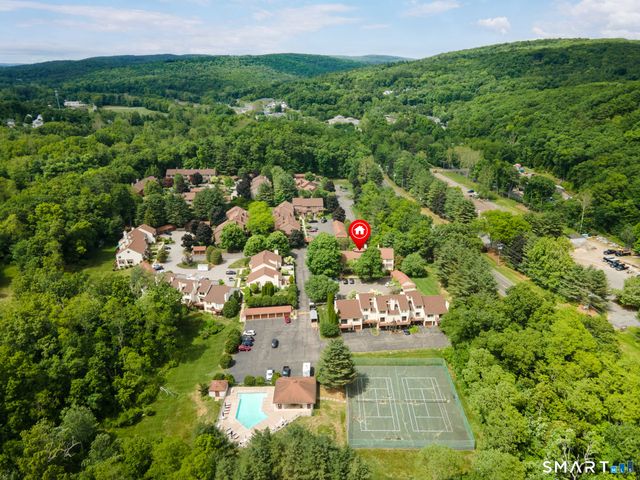 2 Whirling Dun 2, Canton, CT 06019