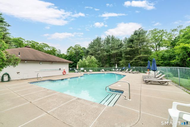 2 Whirling Dun 2, Canton, CT 06019