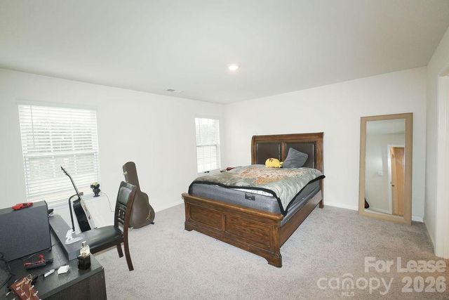 8140 Clairwood Drive, Charlotte, NC 28269