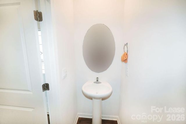 8140 Clairwood Drive, Charlotte, NC 28269