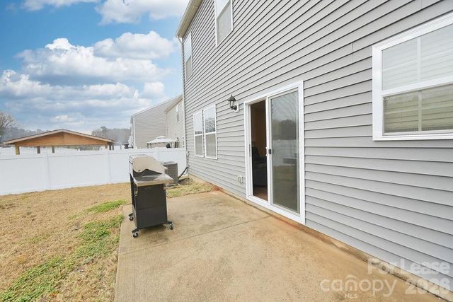 8140 Clairwood Drive, Charlotte, NC 28269