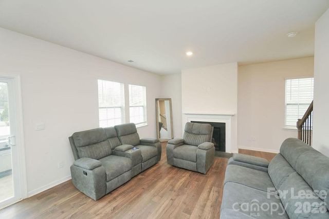 8140 Clairwood Drive, Charlotte, NC 28269