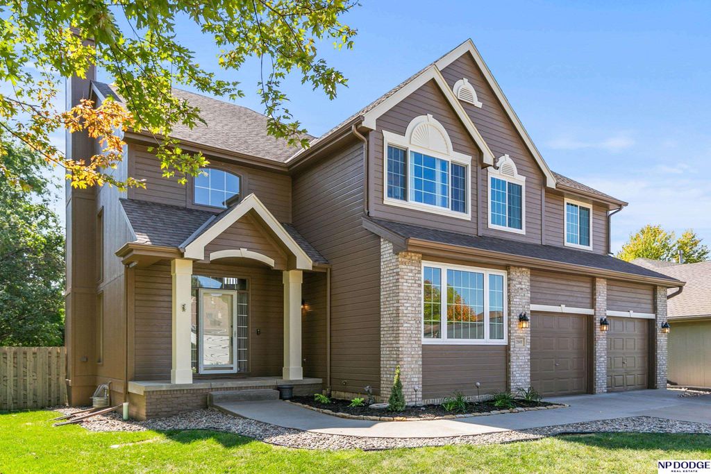 2601 Calvin Street, Bellevue, NE 68123