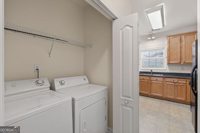 2746 Rocky Court, Atlanta, GA 30349