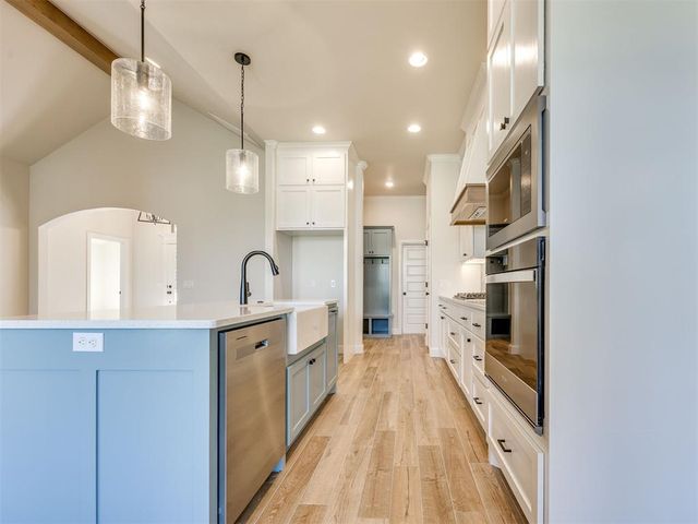 9221 SW 44th Terrace, Oklahoma City, OK 73179