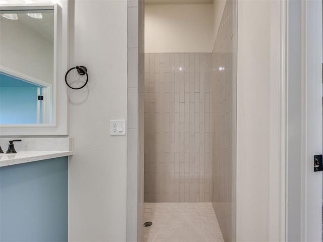 9221 SW 44th Terrace, Oklahoma City, OK 73179