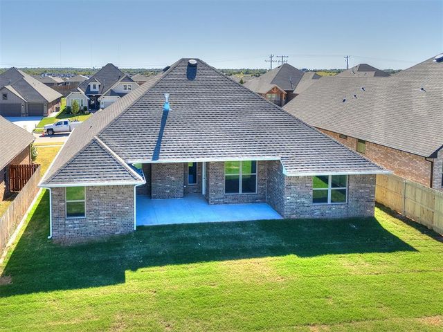 9221 SW 44th Terrace, Oklahoma City, OK 73179