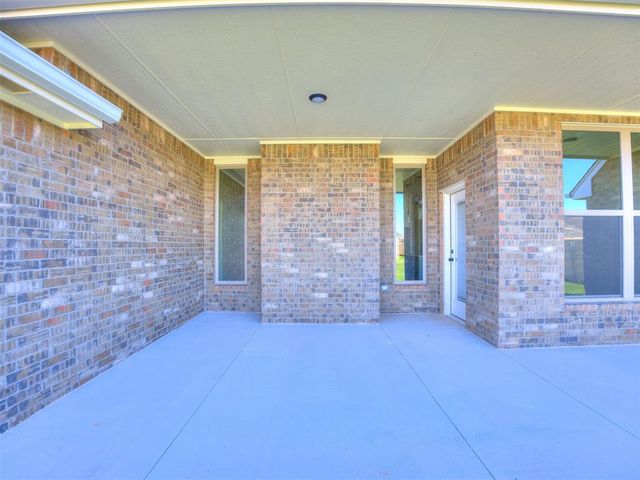 9221 SW 44th Terrace, Oklahoma City, OK 73179