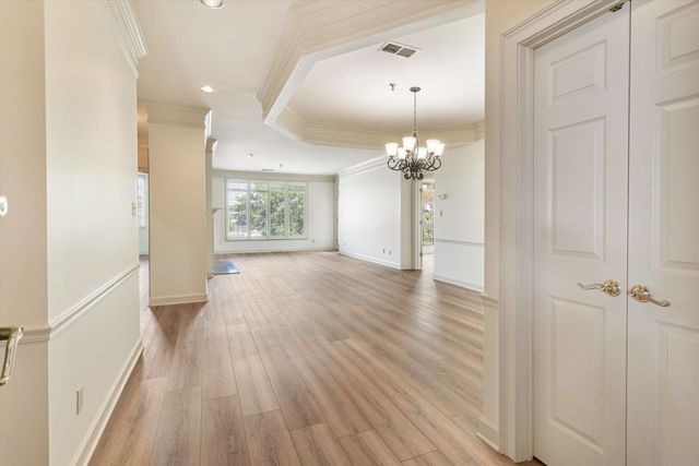 405 S Perkins Rd Apt 430, Memphis, TN 38117