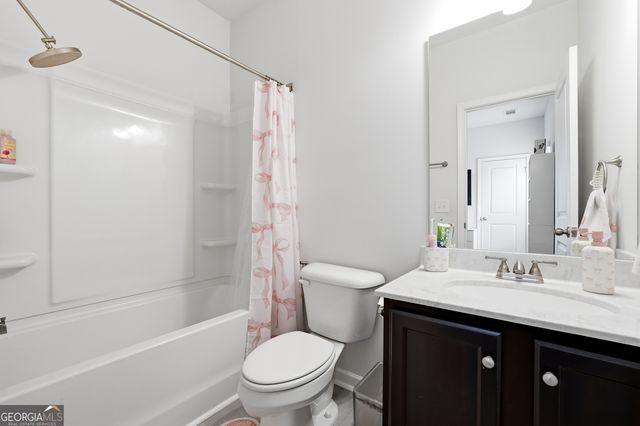 5164 Aylesbury Court, Hoschton, GA 30548