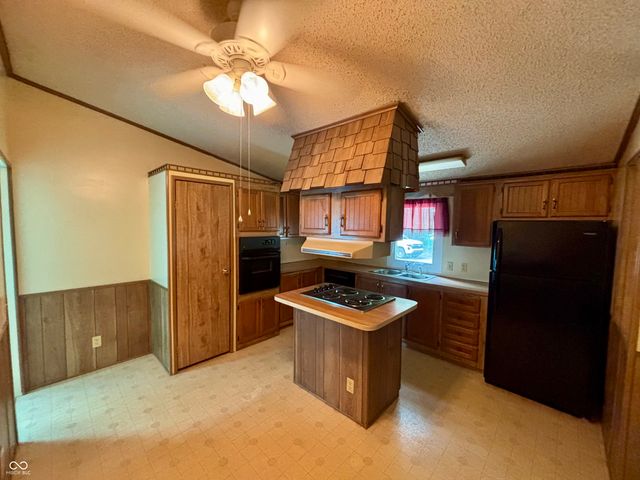 151 West Water Street, Cloverdale, IN 46120