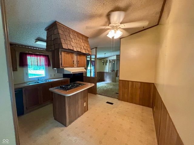 151 West Water Street, Cloverdale, IN 46120