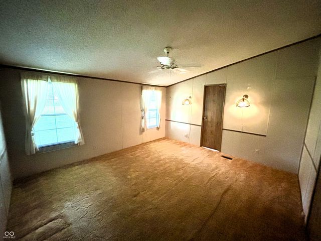151 West Water Street, Cloverdale, IN 46120