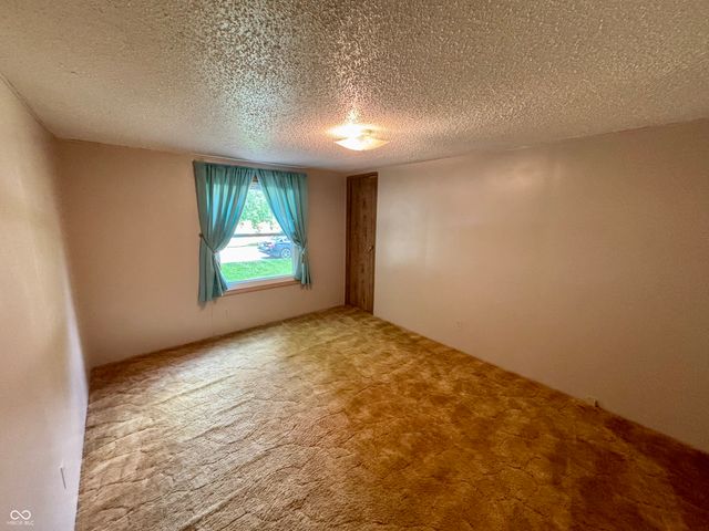 151 West Water Street, Cloverdale, IN 46120