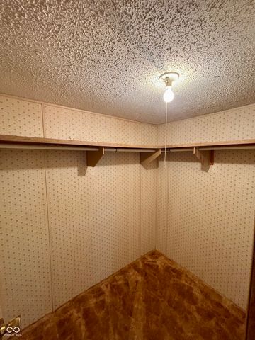151 West Water Street, Cloverdale, IN 46120