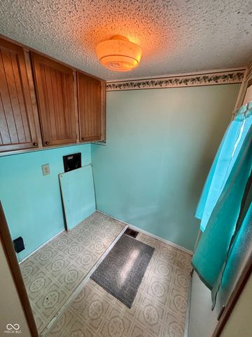 151 West Water Street, Cloverdale, IN 46120