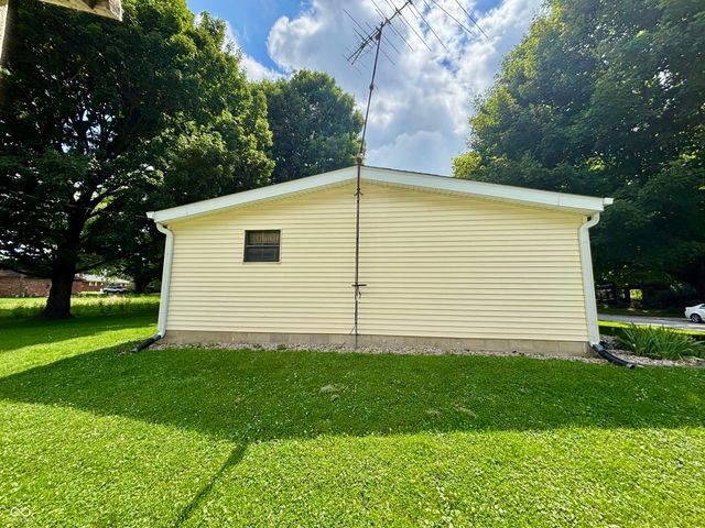 151 West Water Street, Cloverdale, IN 46120