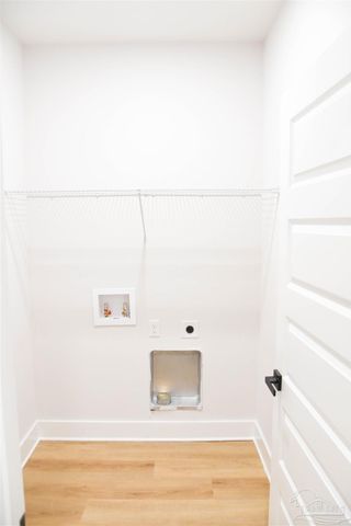 205 Charleston Dr, Pensacola, FL 32534