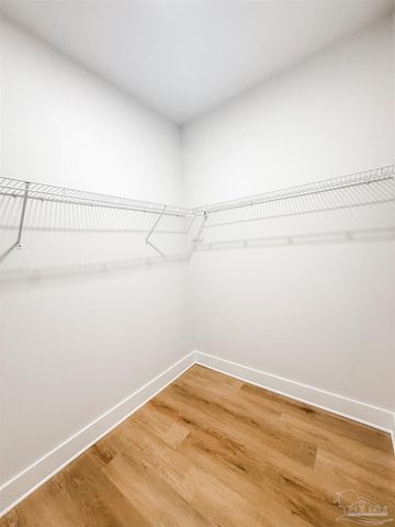 205 Charleston Dr, Pensacola, FL 32534