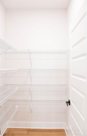 205 Charleston Dr, Pensacola, FL 32534