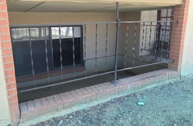 471 W Yucca Ct Unit 313, Tucson, AZ 85704