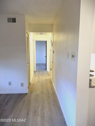 471 W Yucca Ct Unit 313, Tucson, AZ 85704