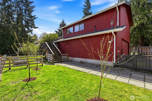 9524 20th Ave NE, Seattle, WA 98115