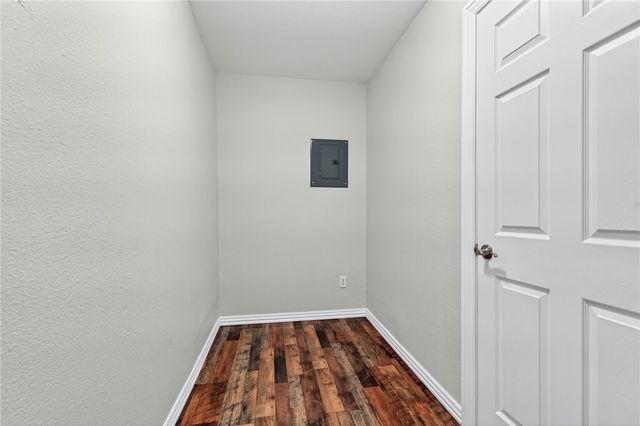 513 E Adams, Midland, AR 72945