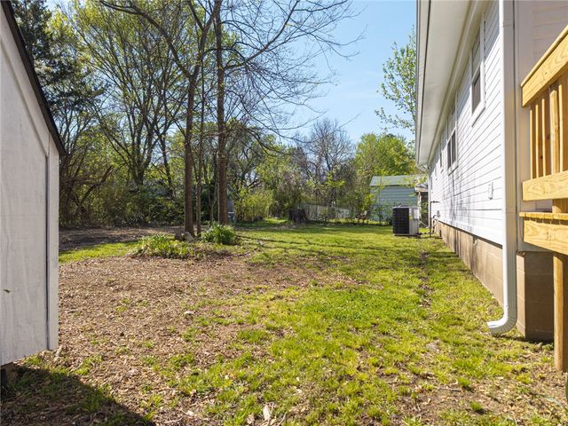 513 E Adams, Midland, AR 72945