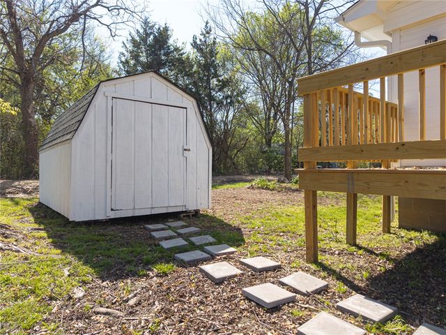 513 E Adams, Midland, AR 72945