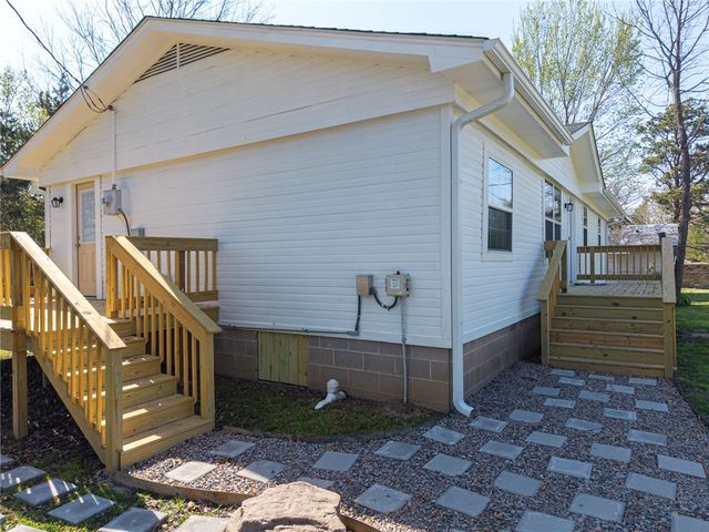 513 E Adams, Midland, AR 72945