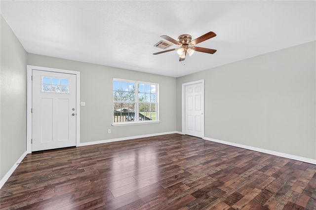 513 E Adams, Midland, AR 72945