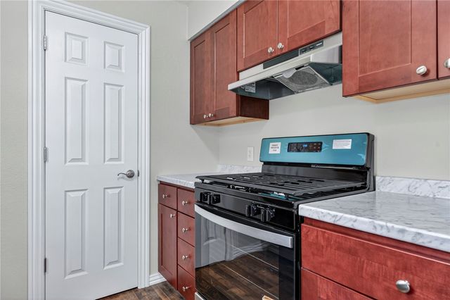 513 E Adams, Midland, AR 72945