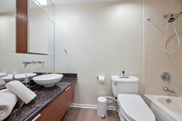 4745 N Ravenswood Avenue 308, Chicago, IL 60640