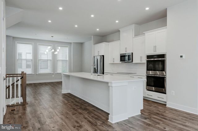 2483 LIBERTY LOOP, Herndon, VA 20171