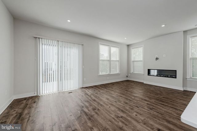 2483 LIBERTY LOOP, Herndon, VA 20171